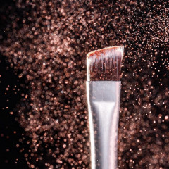 Кисть скошенная для бровей и подводки - Фото 2