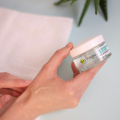 Гиалуроновый гель для лица увлажняющий с алоэ вера и гиалуроновой кислотой для интенсивного увлажнения и упругости нормальной и смешанной кожи - Фото 2