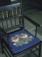 Декоративное вышивание по канве по мотивам рисунков Уильяма Морриса - Фото 2