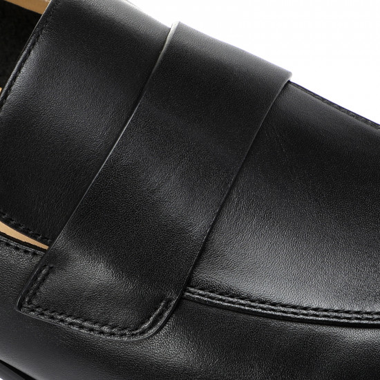 Лоферы женские