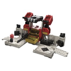 Трансформер Generations Leader «Войны Титанов» - Автобот Бластер - Фото 1