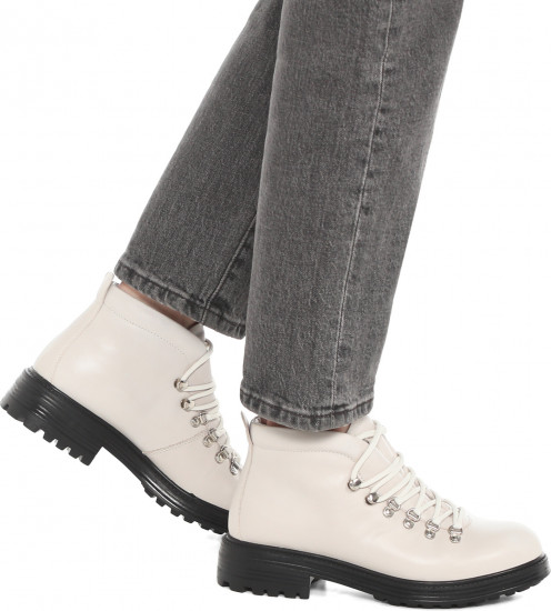 Ботинки женские