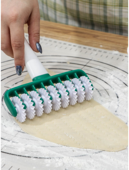 Валик для нарезки теста «Сладость»