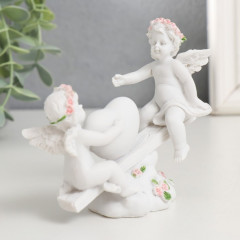 Фигурка декоративная «Ангелочки в розовых веночках качаются на качалке» - Фото 1