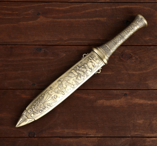 Кинжал сувенирный «Волки»