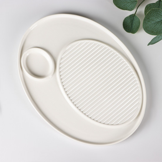 Блюдо с соусником