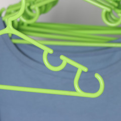 Набор вешалок-плечиков для одежды детских - Фото 10