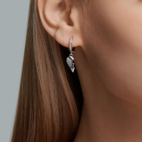 Серьги из серебра с фианитами