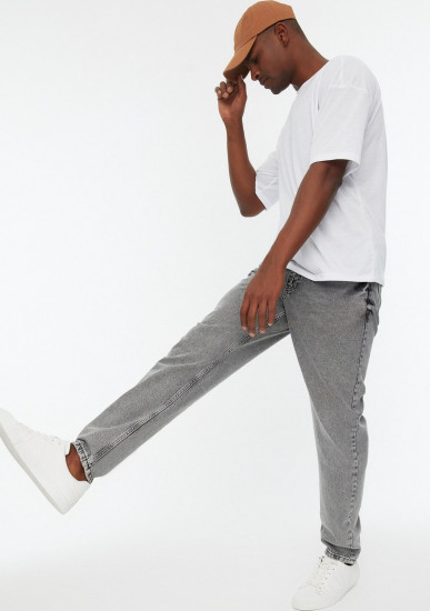 Джинсы мужские