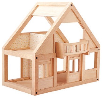 Деревянный кукольный домик