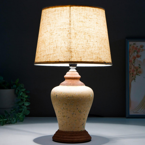 Лампа настольная