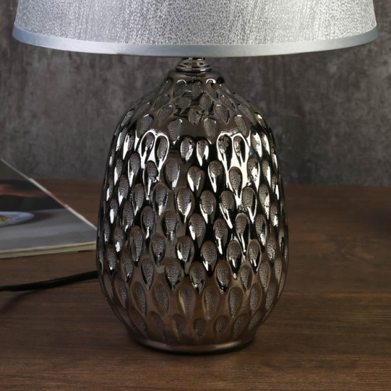 Лампа настольная