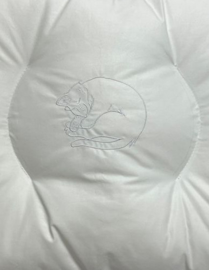 Подушка анатомическая с вышивкой