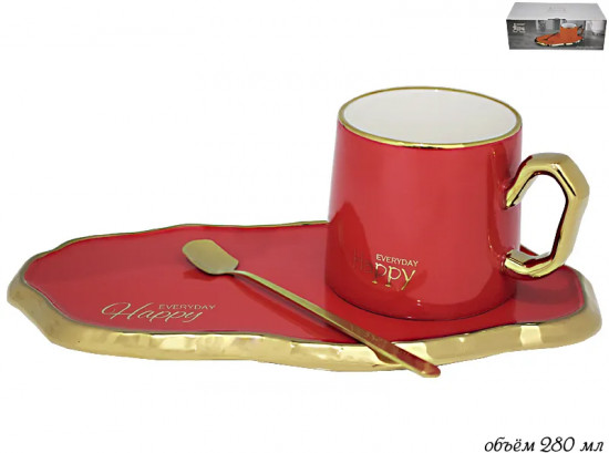 Чашка с блюдцем и ложкой