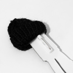 Брошь «Девочка в жакете» - Фото 2