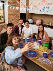 Набор стаканов одноразовых «It`s party time/Время вечеринки» - Фото 2