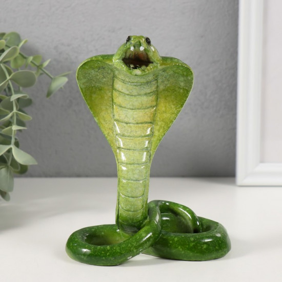 Фигурка сувенирная «Шипящая кобра»