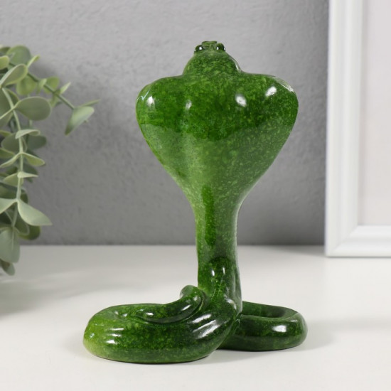 Фигурка сувенирная «Шипящая кобра»