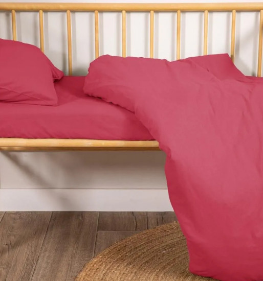 Комплект постельного белья в детскую кроватку «Малиновый»