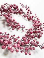 Гирлянда из красных ягод - Фото 2