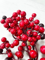 Изделие декоративное «Ветка из красно-бордовых ягод Сильвия» - Фото 2