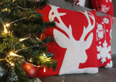 Декоративная подушка «Рождественский олень» - Фото 1