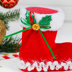 Конфетница «Сапожок» с остролистом на меховой опушке - Фото 1