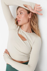 Блузка женская - Фото 1