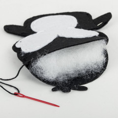 Набор для шитья игрушки из фетра «Пингвин» - Фото 11