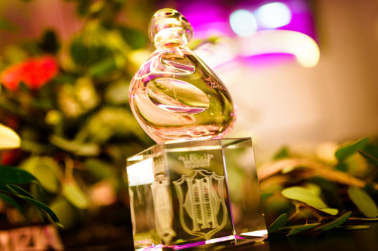 Парфюмированная вода «Izia»