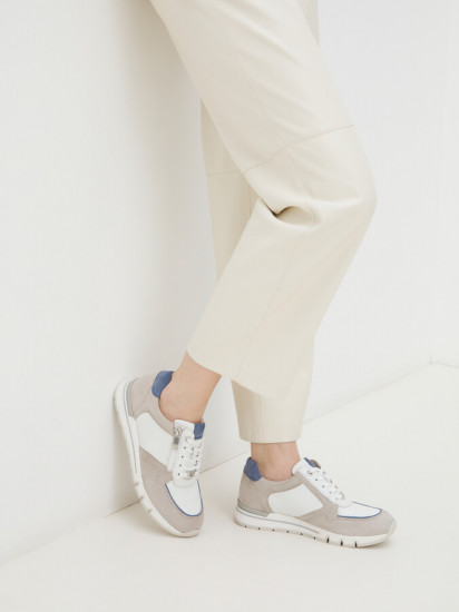 Кроссовки женские