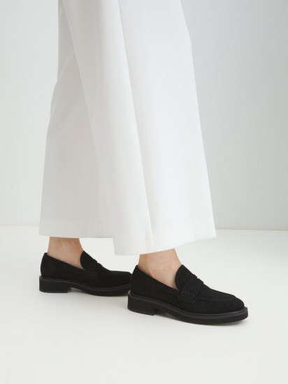 Лоферы женские