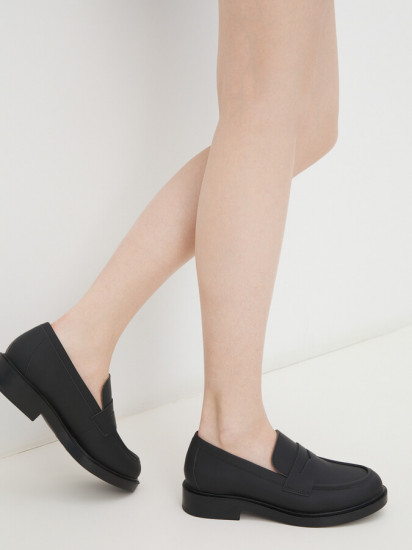 Лоферы женские