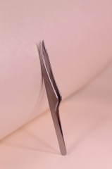 Пинцет для бровей ручной заточки - Фото 3