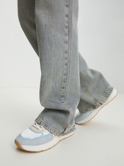 Кроссовки женские