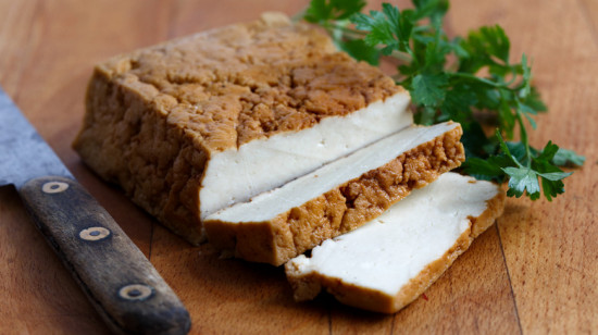 Соевый сыр тофу копченый