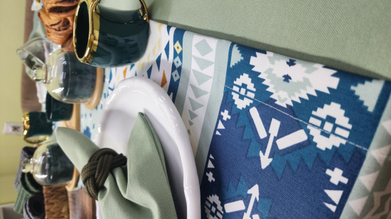 Комплект столовый из дорожки и салфеток «Уют»