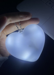 Брелок-подсветка для сумок в форме сердца - Фото 8