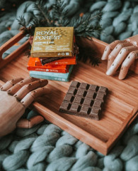 Шоколад натуральный из кэроба с лесными орехами - Фото 4