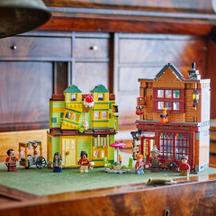 Конструктор Harry Potter 76452 Магазин «Всё для квиддича» и кафе-мороженое. Quality Quidditch Supplies & Ice Cream Parlour - Фото 6