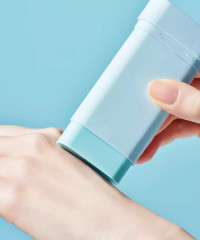 Стик для лица солнцезащитный увлажняющий SPF50+ - Фото 1