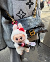 Игрушка-сюрприз «Labubu the Monsters Coca-Cola» - Фото 3