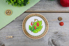 Набор для вышивания на деревянной основе «Дачные ягоды. Земляника» - Фото 3