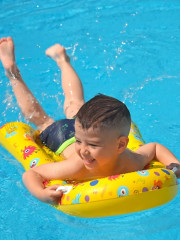 Плот надувной для плавания с ручками - Фото 3