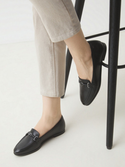 Лоферы женские