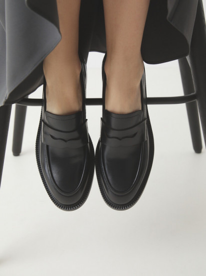 Лоферы женские