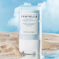 Стик для лица и тела с гиалуроновой кислотой солнцезащитный «Madagascar Centella Hyalu-Cica» SPF50+ PA++++ - Фото 2