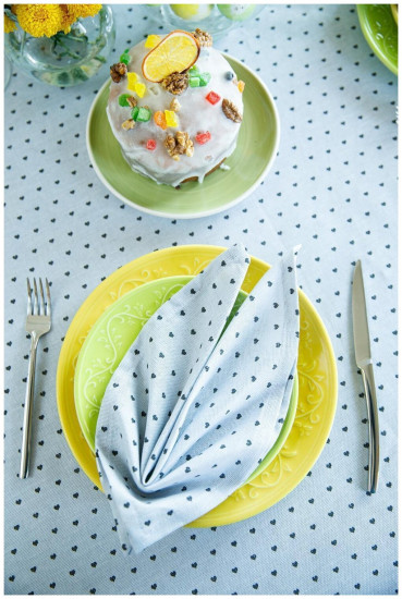 Комплект из скатерти и салфеток «Сердечки»