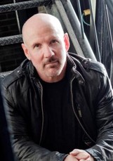 М. Салливан