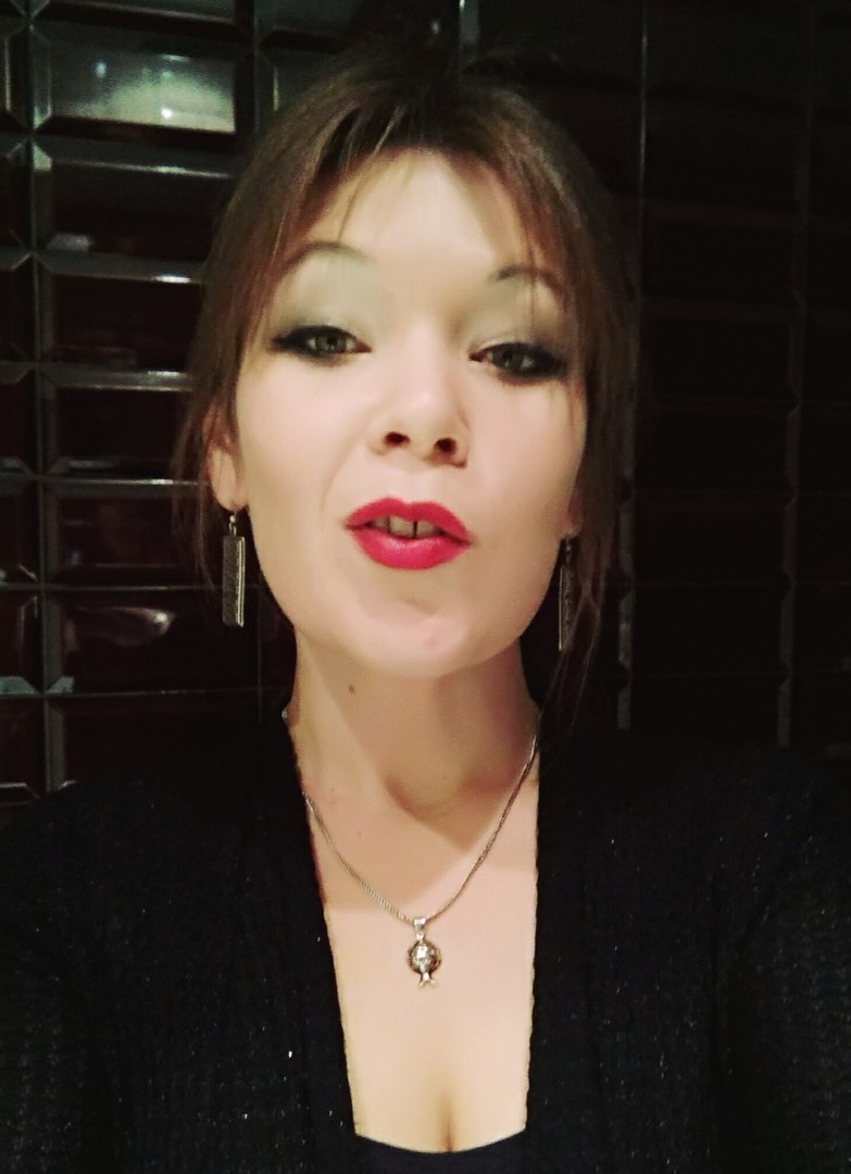 Женя Декина